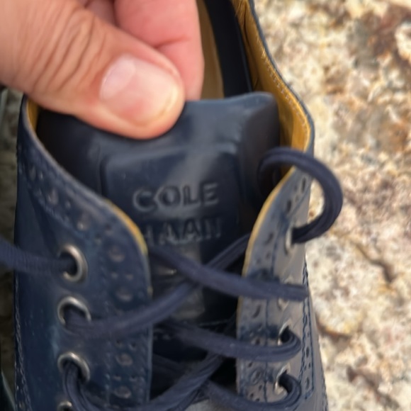 Cole Haan navy blue wing tip size 12 - Picture 6 of 6